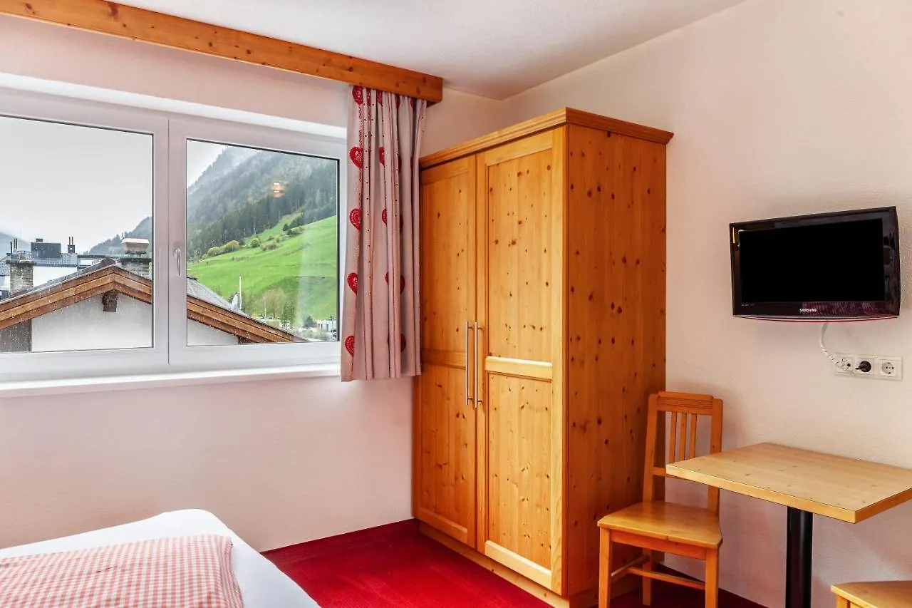Alpenflora 2 Apartment Ischgl